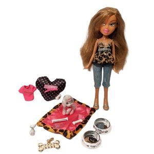 Bratz Yasmin Doll Pampered Pupz Puppy Playset